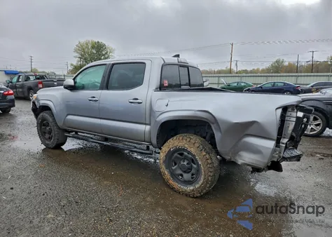2018 Toyota Tacoma Double Cab из США, поврежденный, VIN 5TFAX5GN3JX117871